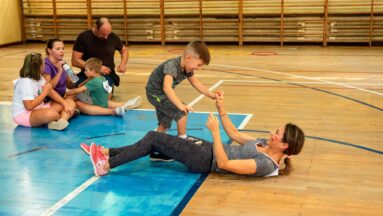 Stacja Dom - uczestnicy sportowego turnieju rodzinnego