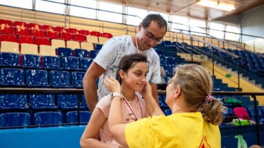 Stacja Dom - uczestnicy sportowego turnieju rodzinnego