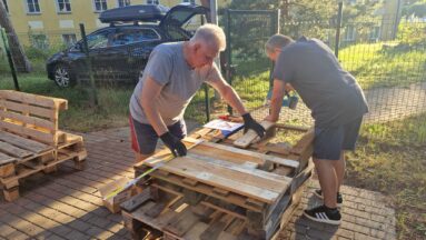 przygotowywanie materiałów do pracy