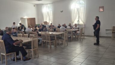 Prelekcja na temat lokalnej przyrody.