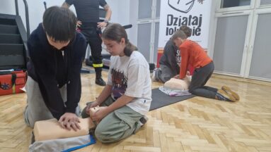 Uczymy się pomagać